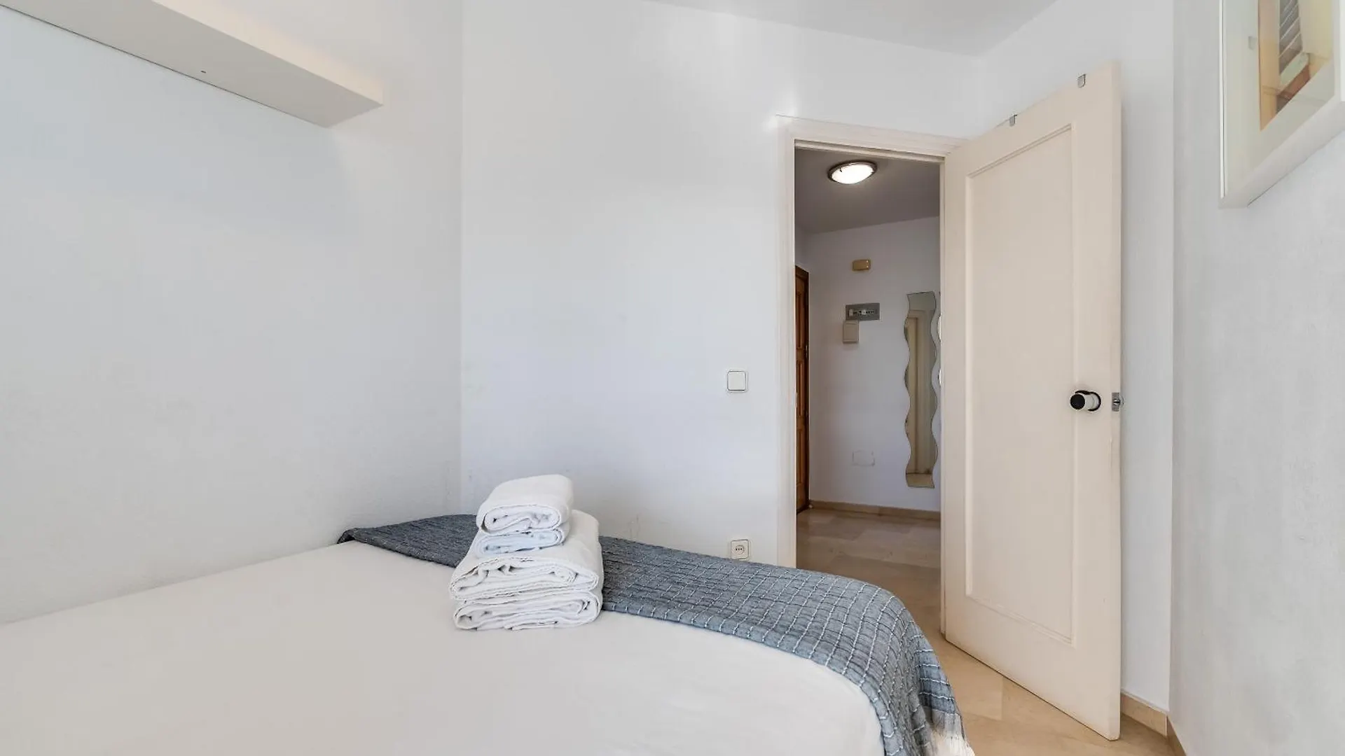 Lxr La Carihuela Sea Views 3Hab Appartement Torremolinos Spanje